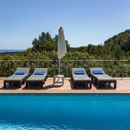 Charming With Pool, Toni Mateu. Villa Sant Carles de Peralta