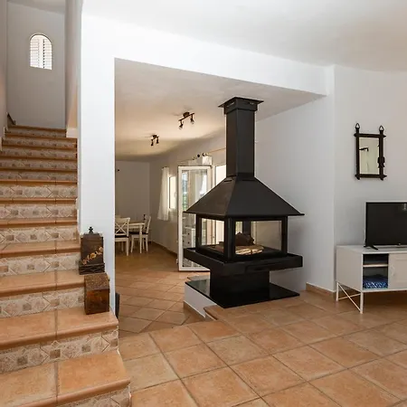 Βίλα Charming With Pool, Toni Mateu. Sant Carles de Peralta