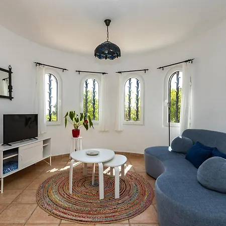 Charming With Pool, Toni Mateu. Sant Carles de Peralta